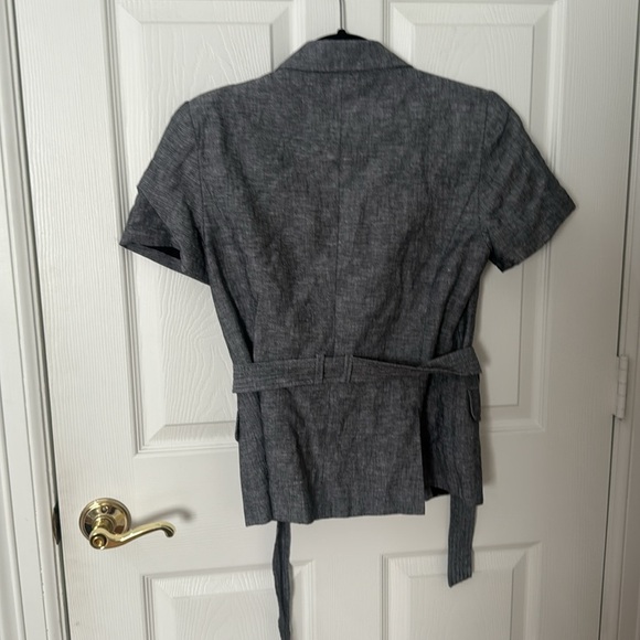 Gray Short Sleeve Blazer with Belt banana republic size 8 - Picture 3 of 3